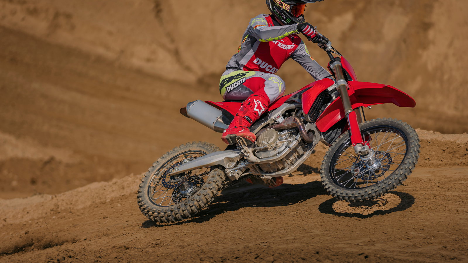 Ducati Desmo450 MX